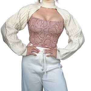 Windsor Beish Ribbed Knit Arm Warmer Turtleneck Bubble Sleeve - Medium